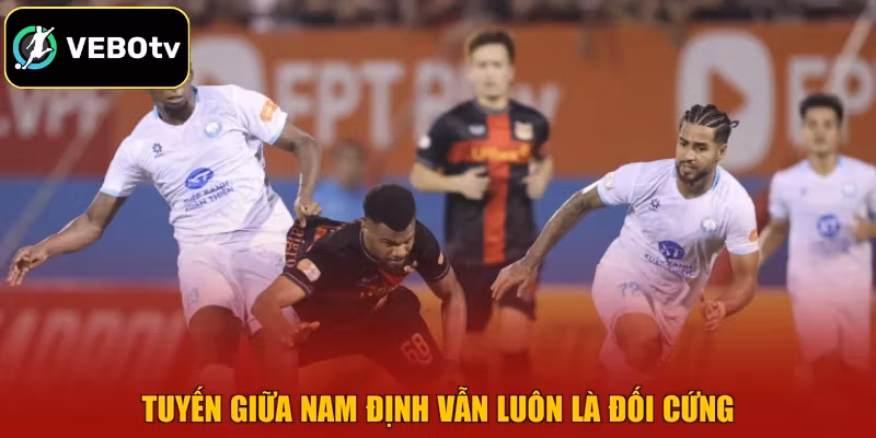 Tuyến giữa Nam Định vẫn luôn là đối cứng
